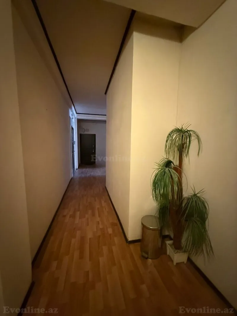 Satılır 3 otaqlı Mənzil Yeni tikili 150 m² 28 May m. - şəkil 4