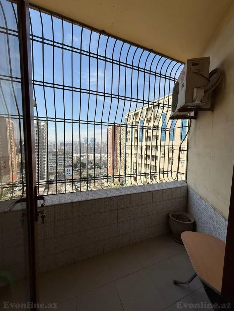 Satılır 3 otaqlı Mənzil Yeni tikili 150 m² 28 May m. - şəkil 6