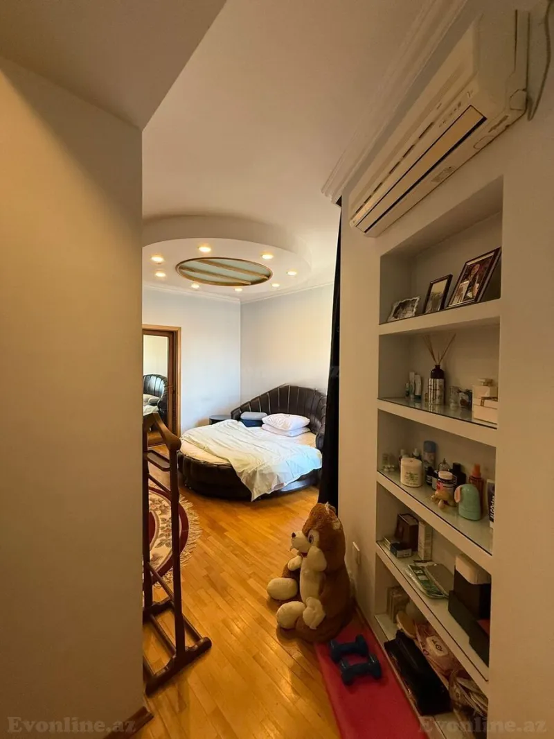 Satılır 3 otaqlı Mənzil Yeni tikili 150 m² 28 May m. - şəkil 17