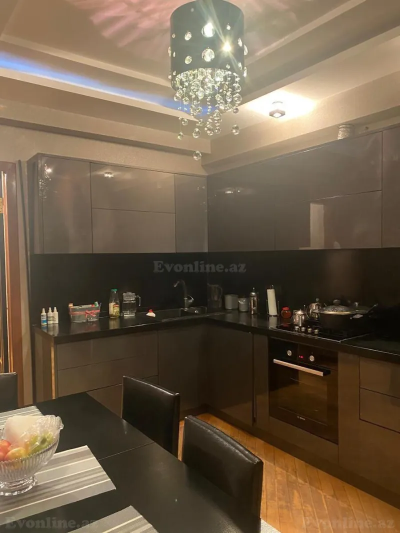 Satılır 3 otaqlı Mənzil Yeni tikili 102 m² Xalqlar Dostluğu m. - şəkil 2