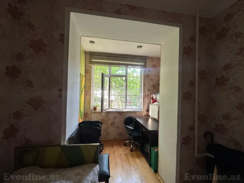 Satılır 3 otaqlı Mənzil Köhnə tikili 100 m² Memar Əcəmi m. - şəkil 3
