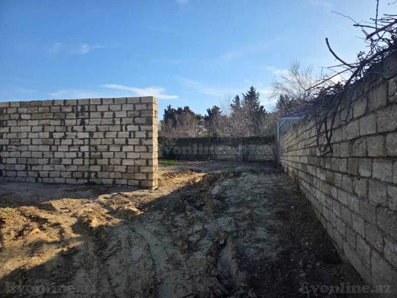 Torpaq Sabunçu r. Satılır
