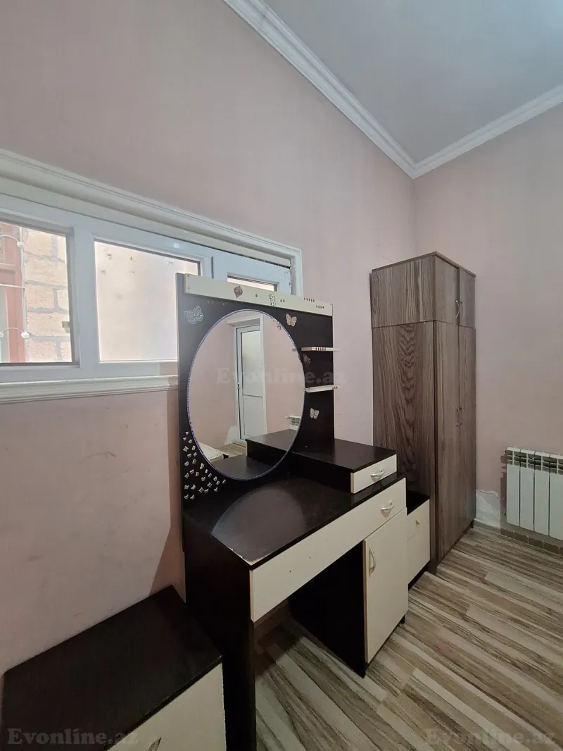 Kirayə verilir 2 otaqlı Həyət evi 50 m² İnşaatçılar m. - şəkil 4