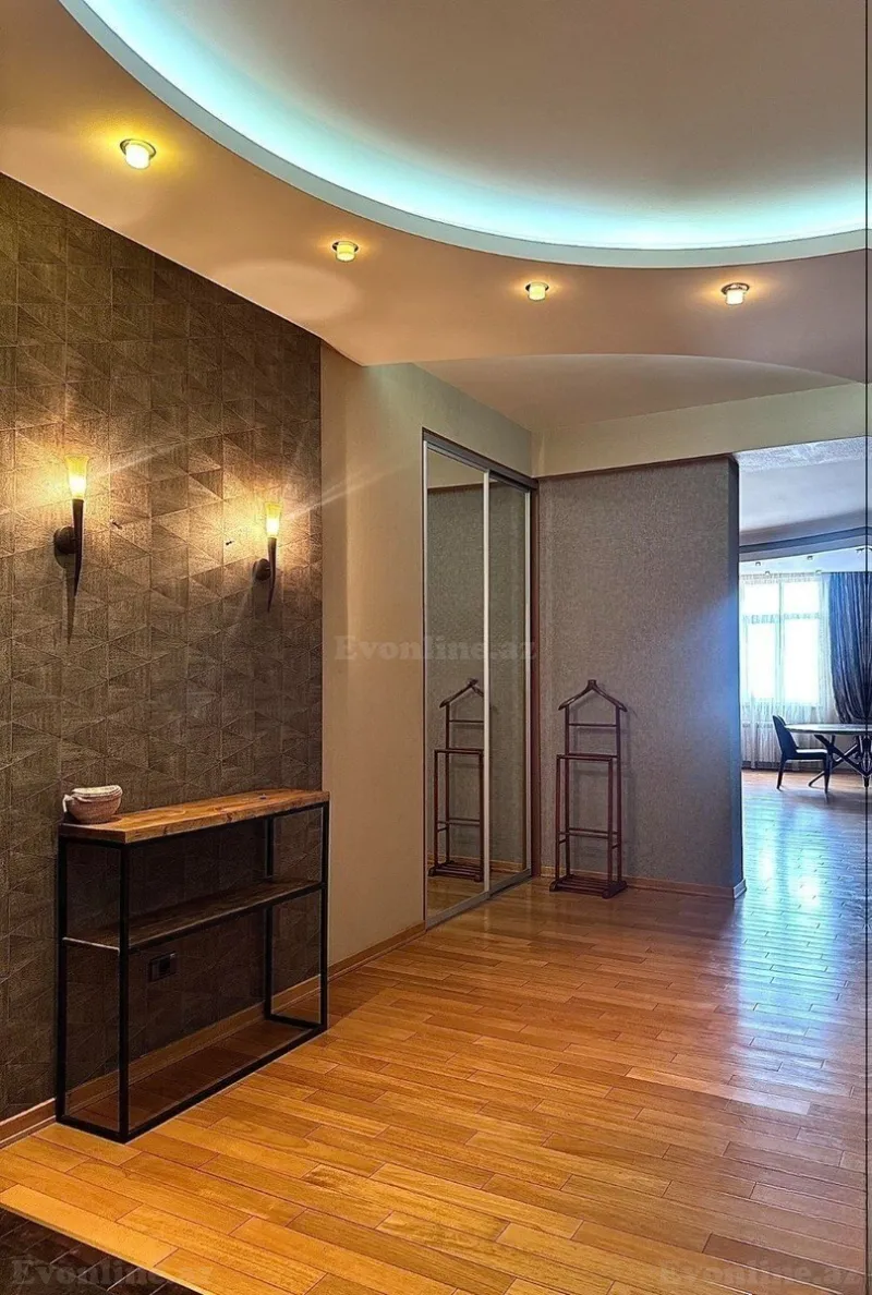 Satılır 4 otaqlı Mənzil Yeni tikili 180 m² Xətai r. - şəkil 14