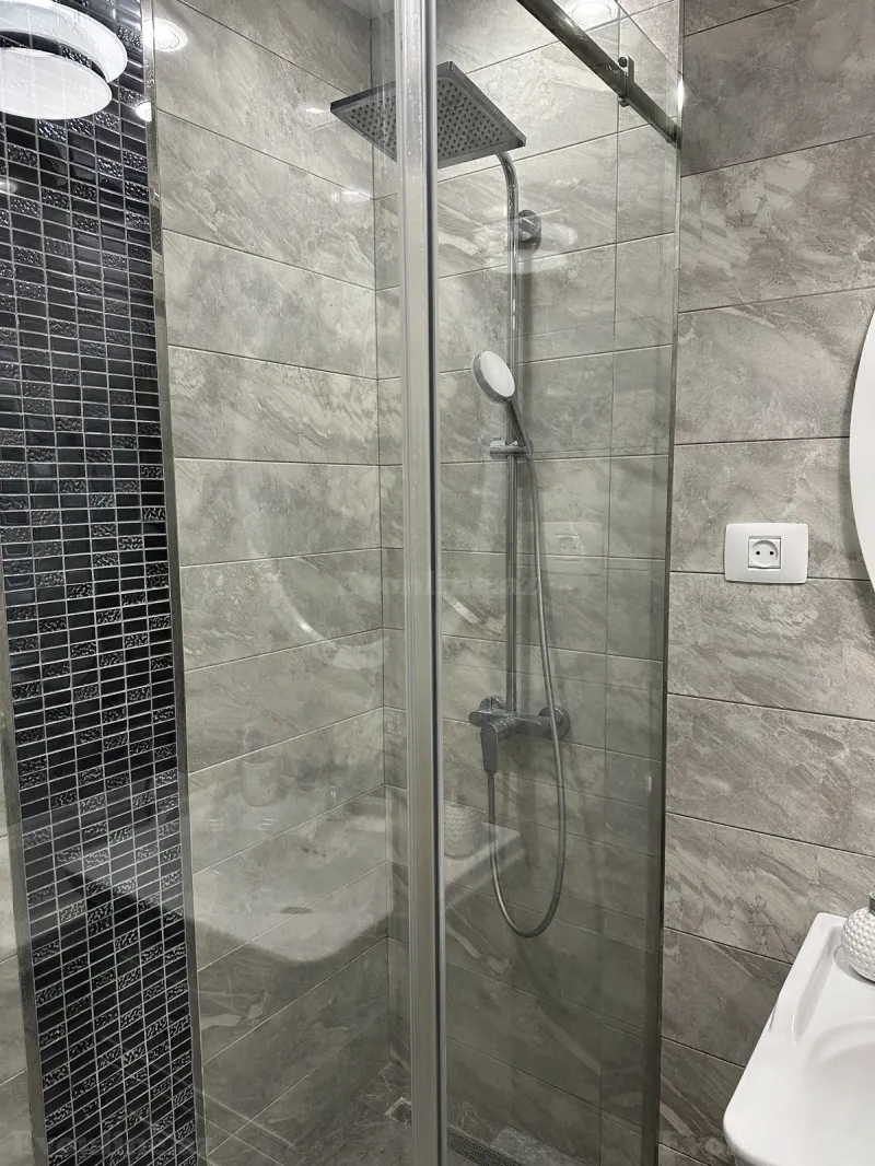 Kirayə verilir 4 otaqlı Mənzil Yeni tikili 120 m² Həzi Aslanov m. - şəkil 4