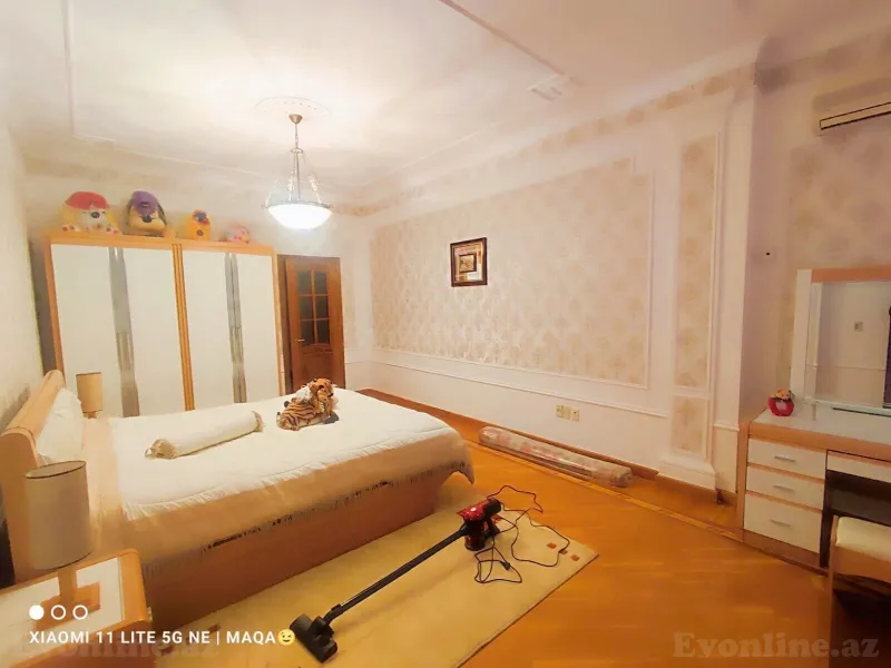 Kirayə verilir 4 otaqlı Mənzil Yeni tikili 200 m² 28 May m. - şəkil 12