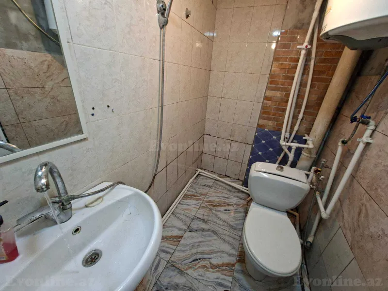 Kirayə verilir 2 otaqlı Mənzil Köhnə tikili 55 m² İnşaatçılar m. - şəkil 16