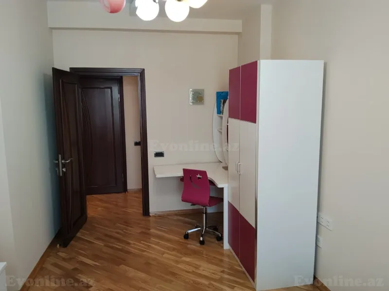Satılır 3 otaqlı Mənzil Yeni tikili 150 m² Həzi Aslanov m. - şəkil 10
