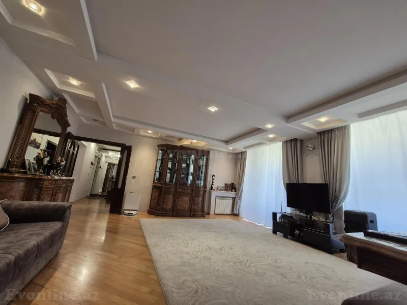 Satılır 4 otaqlı Mənzil Köhnə tikili 120 m² Xətai r. - şəkil 2