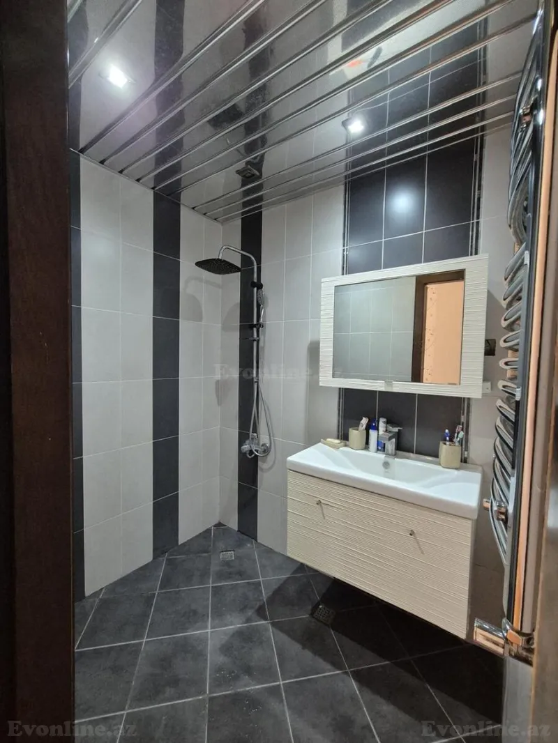 Satılır 4 otaqlı Mənzil Köhnə tikili 120 m² Xətai r. - şəkil 12