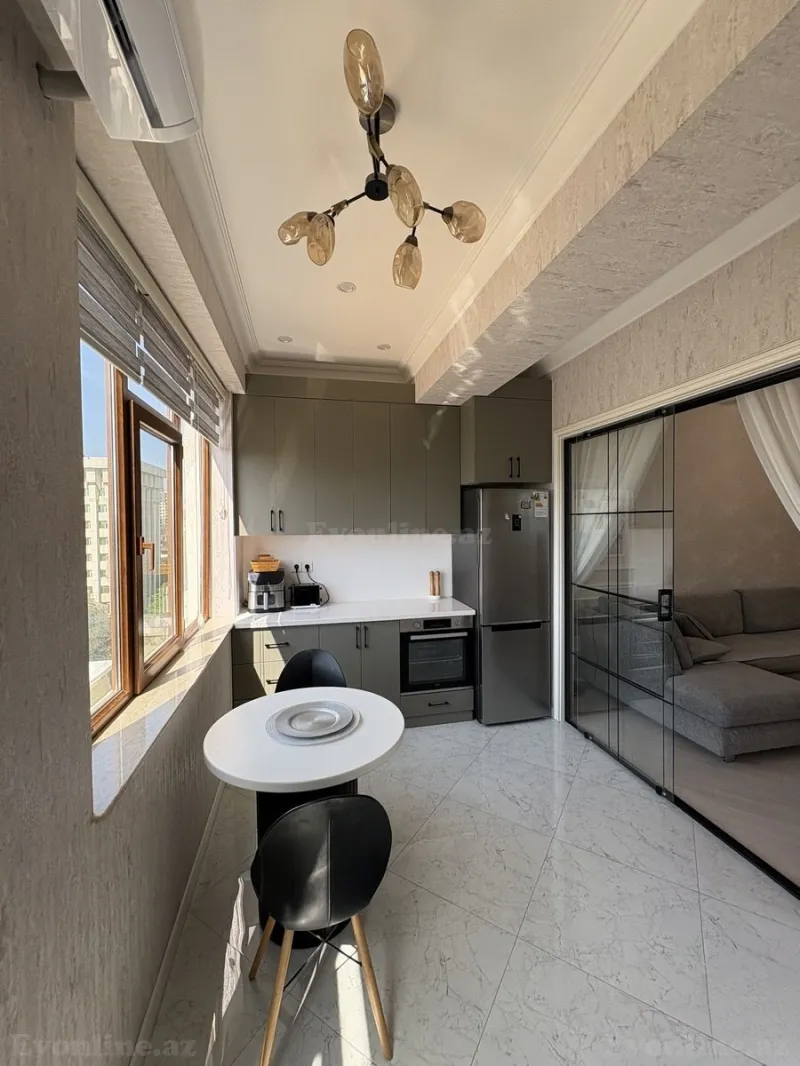 Satılır 3 otaqlı Mənzil Yeni tikili 100 m² İnşaatçılar m. - şəkil 6