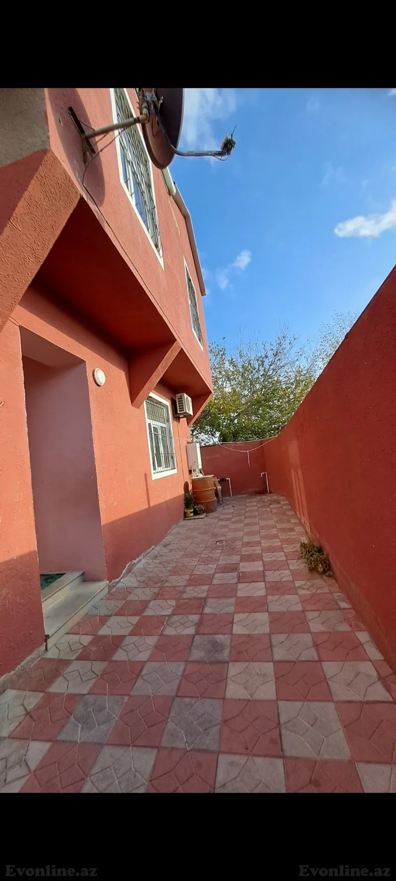 4 otaqlı Həyət evi 120 m² Xırdalan Satılır