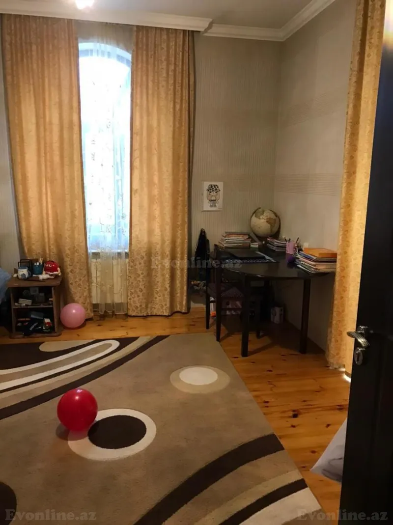 Satılır 5 otaqlı Həyət evi 300 m² Şəki - şəkil 17