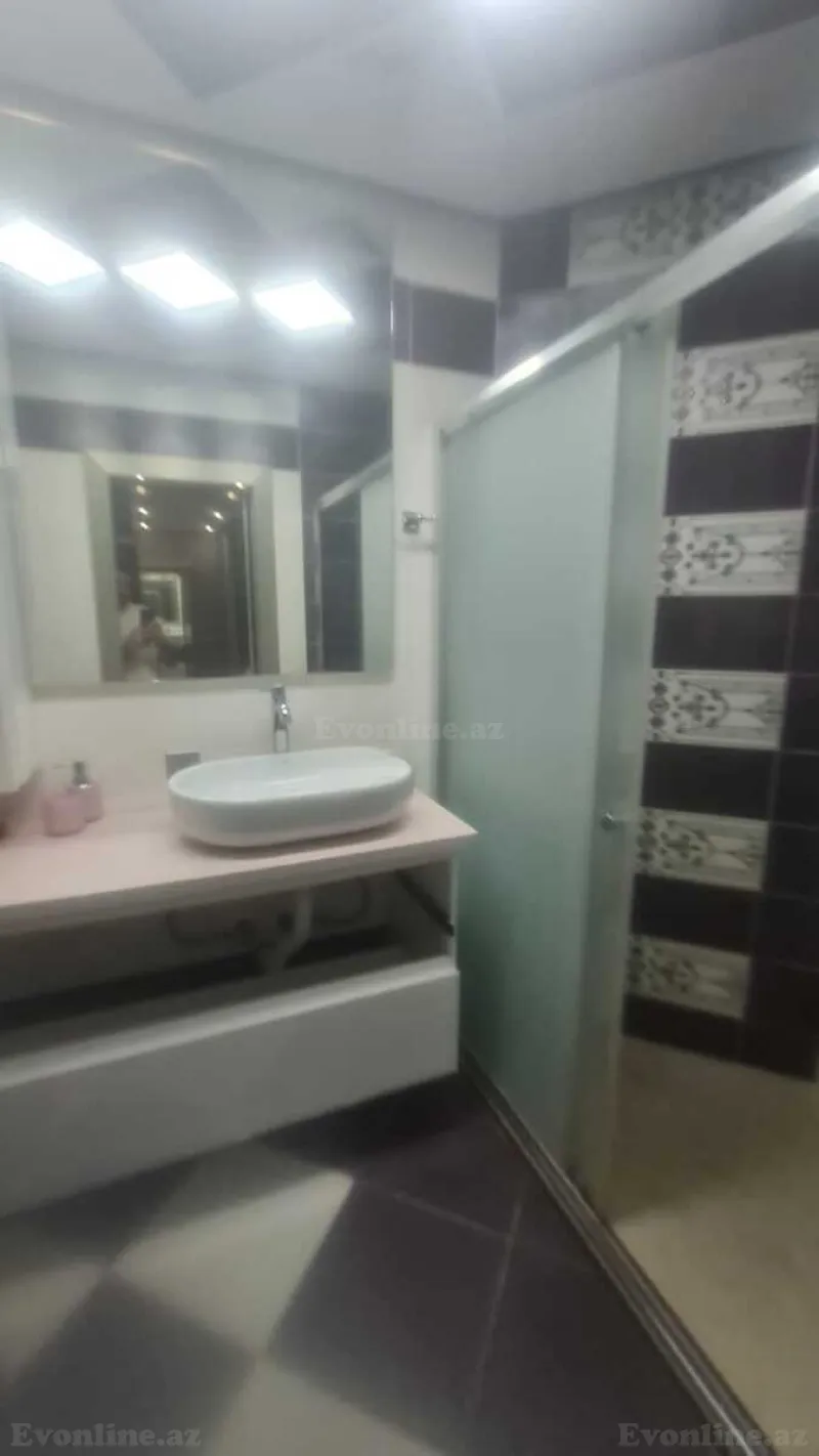 Kirayə verilir 2 otaqlı Mənzil Yeni tikili 70 m² 8 Noyabr m. - şəkil 6