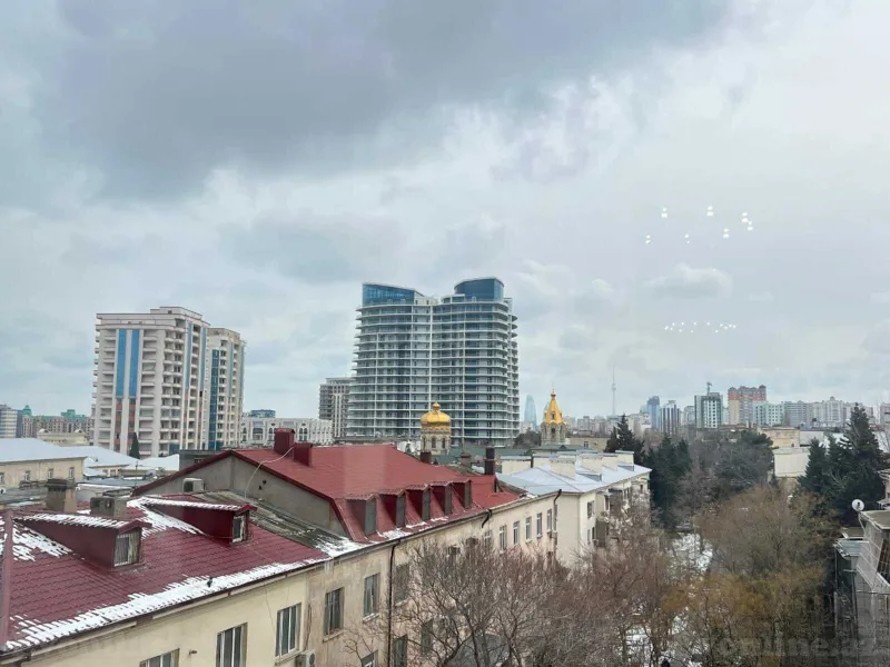 Satılır 3 otaqlı Mənzil Yeni tikili 170 m² Nəsimi r. - şəkil 2