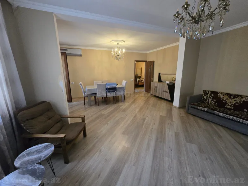 Satılır 5 otaqlı Mənzil Köhnə tikili 110 m² Yeni Yasamal - şəkil 3