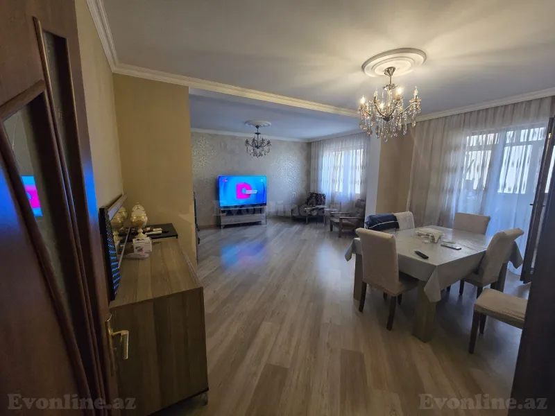 Satılır 5 otaqlı Mənzil Köhnə tikili 110 m² Yeni Yasamal - şəkil 5