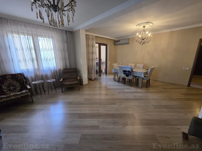 Satılır 5 otaqlı Mənzil Köhnə tikili 110 m² Yeni Yasamal - şəkil 8