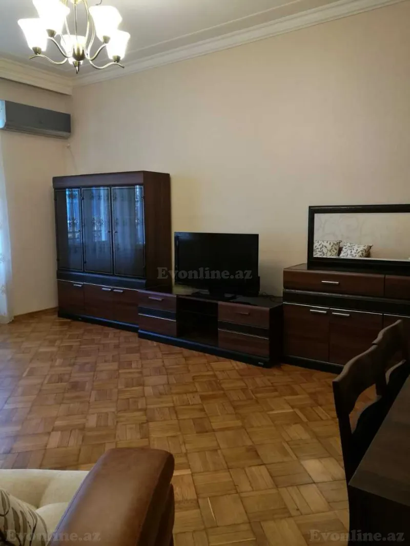 Kirayə verilir 2 otaqlı Mənzil Köhnə tikili 72 m² 28 May m. - şəkil 3