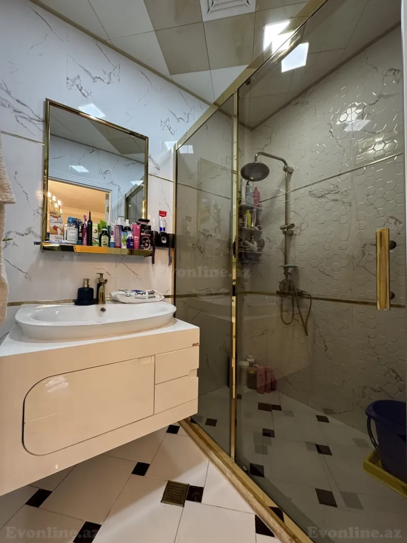 Satılır 3 otaqlı Mənzil Yeni tikili 120 m² İnşaatçılar m. - şəkil 5