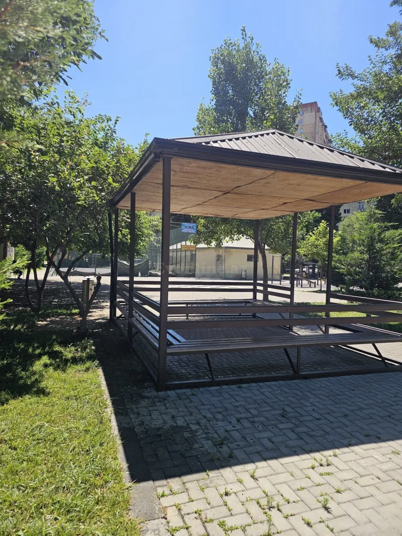 Satılır 2 otaqlı Mənzil Köhnə tikili 55 m² Qara Qarayev m. - şəkil 4