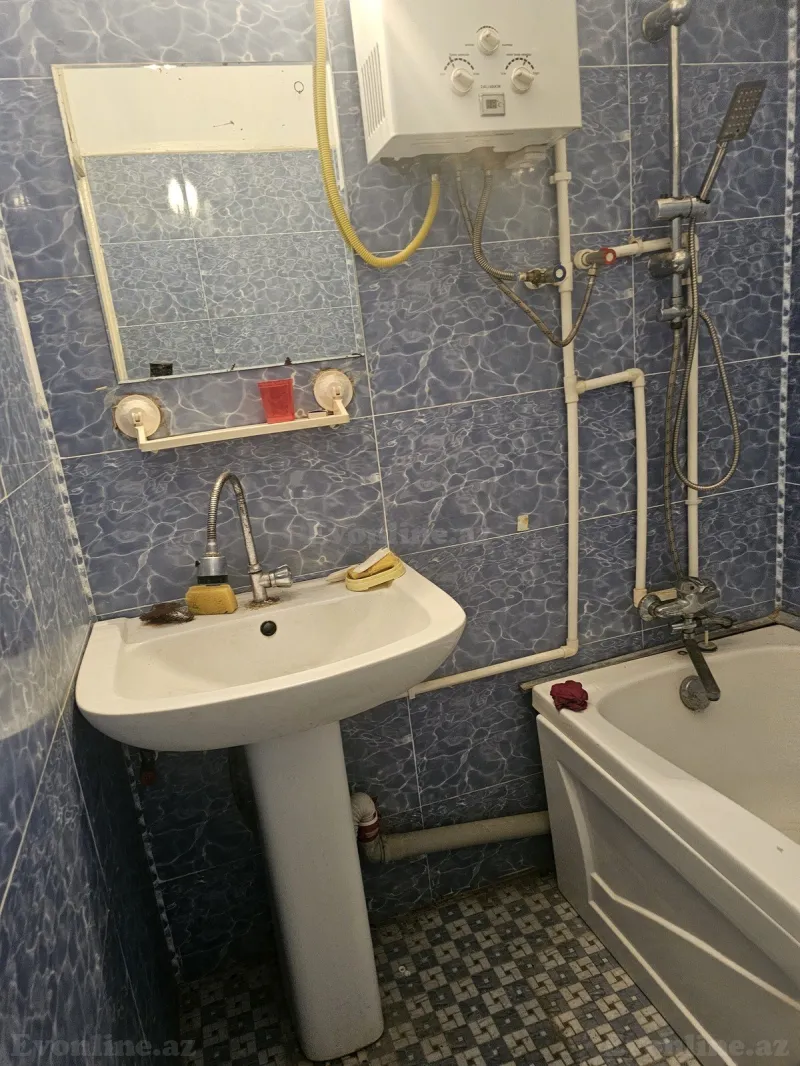 Satılır 2 otaqlı Mənzil Köhnə tikili 55 m² Qara Qarayev m. - şəkil 6