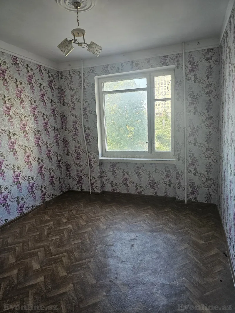 Satılır 2 otaqlı Mənzil Köhnə tikili 55 m² Qara Qarayev m. - şəkil 13