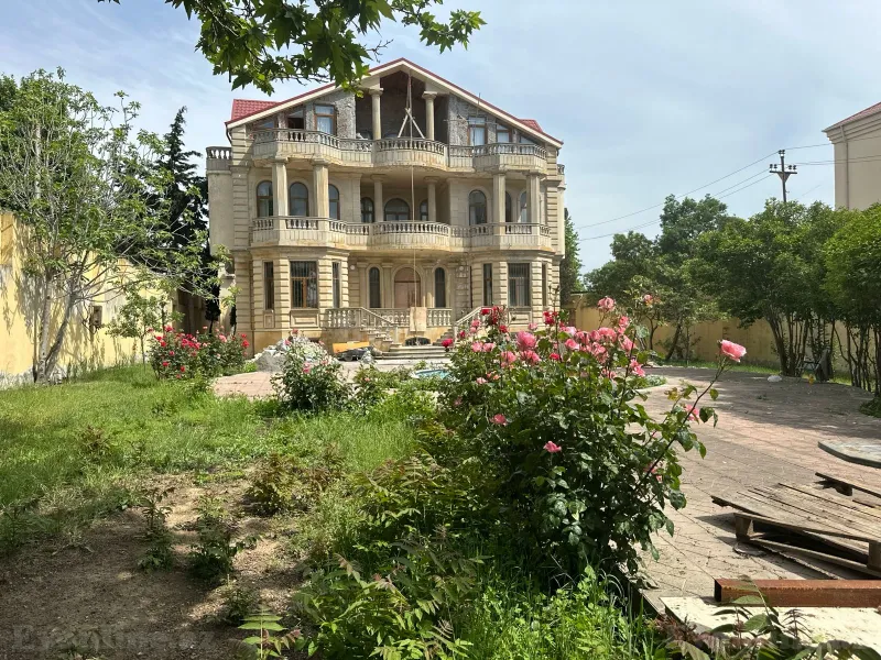 Obyekt 800 m² Koroğlu m. Kirayə verilir