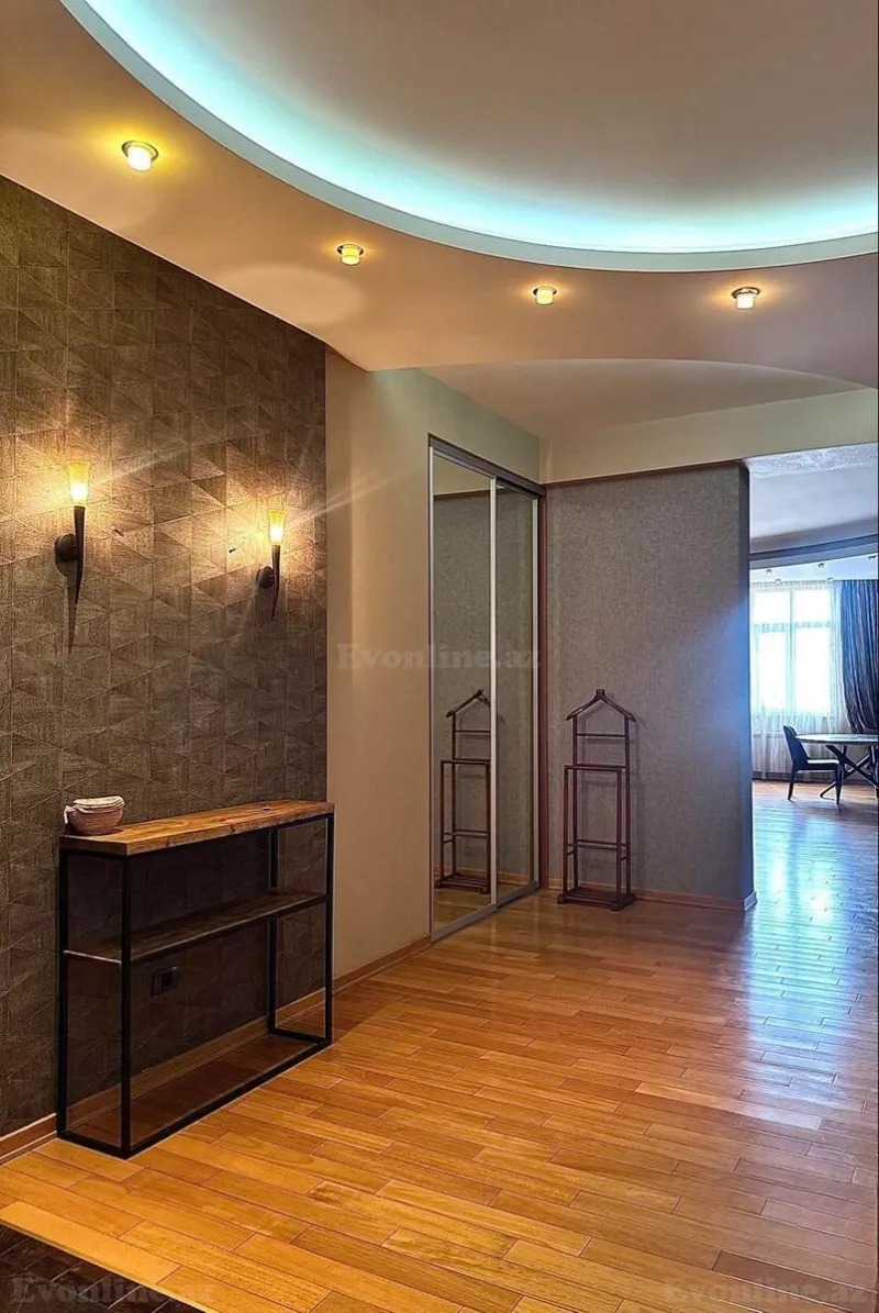 Satılır 4 otaqlı Mənzil Yeni tikili 176 m² Xətai r. - şəkil 15