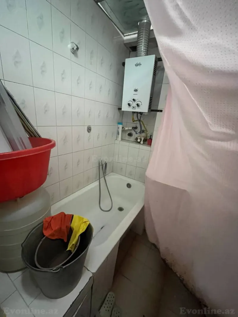 Satılır 3 otaqlı Mənzil Köhnə tikili 70 m² Nizami m. - şəkil 12
