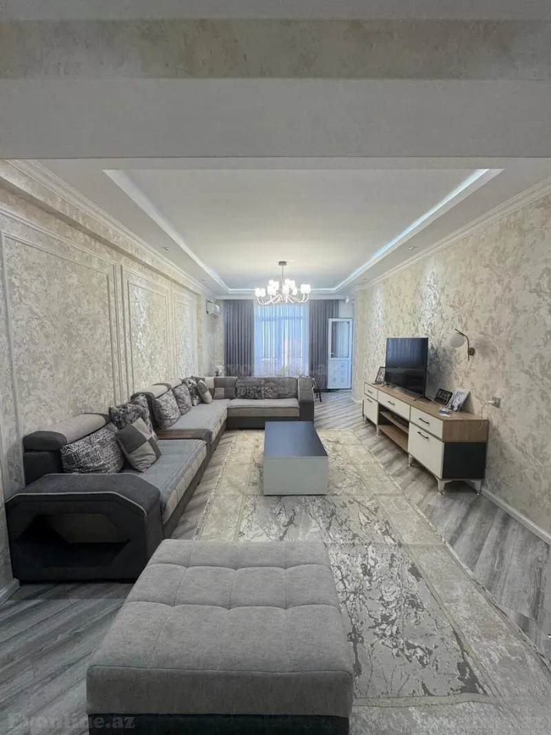 Satılır 3 otaqlı Mənzil Yeni tikili 135 m² İnşaatçılar m. - şəkil 2