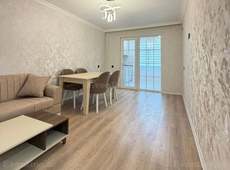 Satılır 2 otaqlı Mənzil Köhnə tikili 45 m² Nəsimi m. - şəkil 2