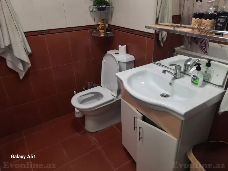 Satılır 3 otaqlı Mənzil Köhnə tikili 80 m² Elmlər Akademiyası m. - şəkil 8