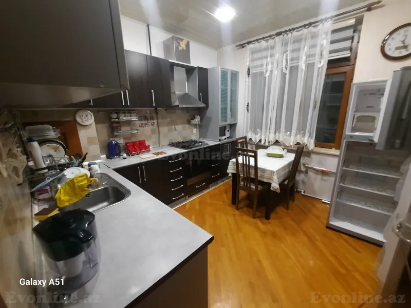 Satılır 3 otaqlı Mənzil Köhnə tikili 80 m² Elmlər Akademiyası m. - şəkil 15
