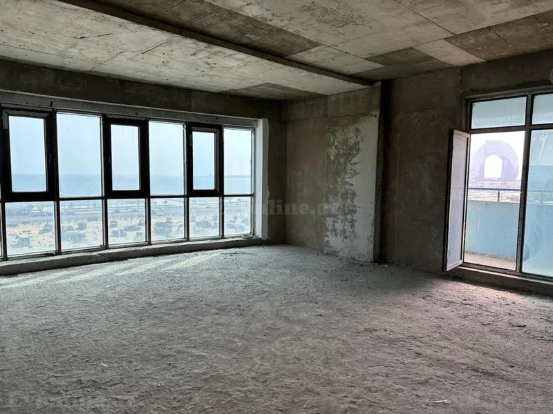 3 otaqlı Mənzil 191 m² Xətai r. Satılır
