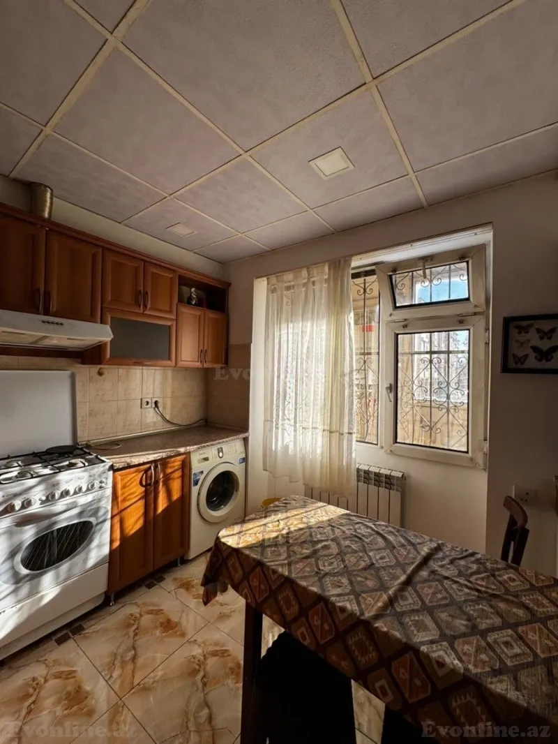 Kirayə verilir 3 otaqlı Mənzil Köhnə tikili 95 m² İnşaatçılar m. - şəkil 9