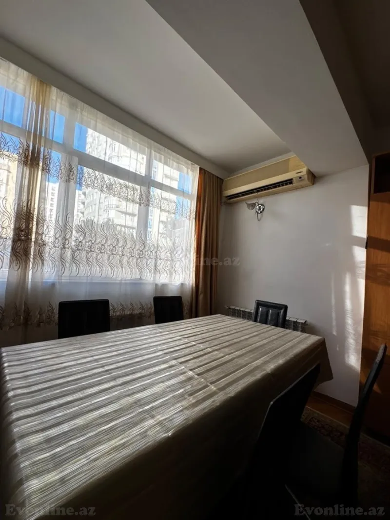 Kirayə verilir 3 otaqlı Mənzil Köhnə tikili 95 m² İnşaatçılar m. - şəkil 11