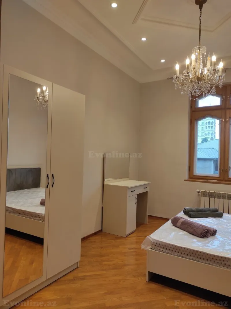 Kirayə verilir 2 otaqlı Mənzil Köhnə tikili 70 m² 28 May m. - şəkil 3