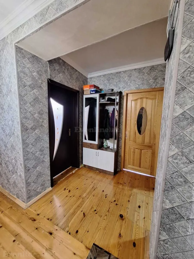 Satılır 3 otaqlı Mənzil Köhnə tikili 74 m² Bakıxanov - şəkil 9