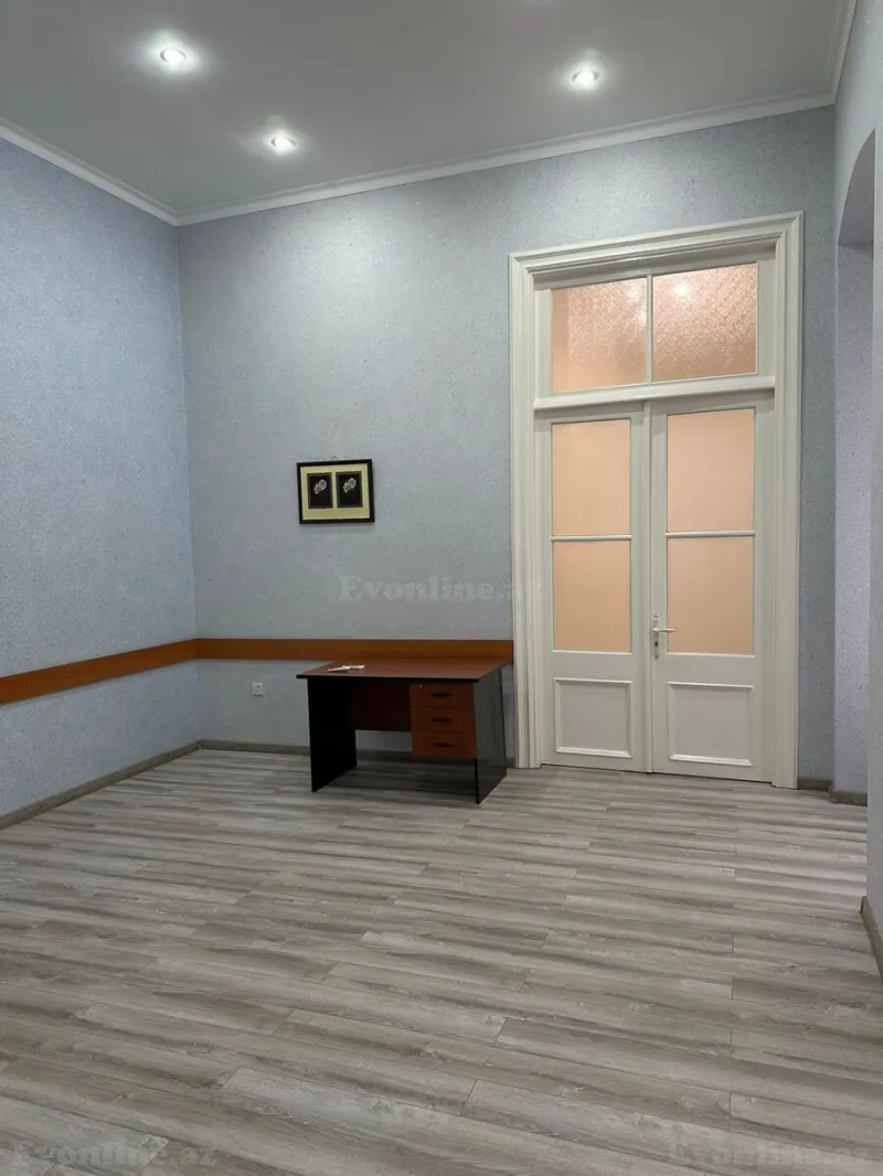 Kirayə verilir Ofis 75 m² Səbail r. - şəkil 5