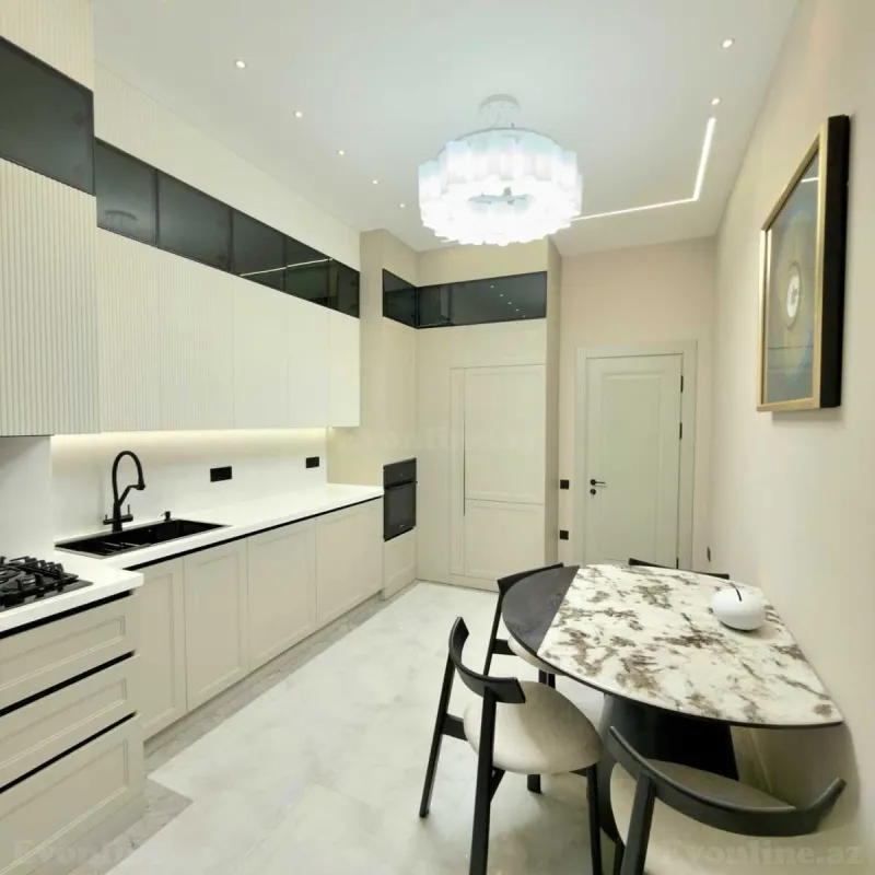 Satılır 4 otaqlı Mənzil Yeni tikili 160 m² Nizami m. - şəkil 13