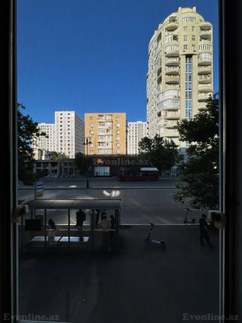 Kirayə verilir 3 otaqlı Mənzil Köhnə tikili 85 m² İnşaatçılar m. - şəkil 13