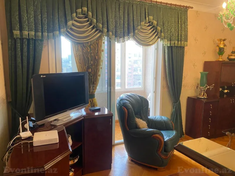 Satılır 3 otaqlı Mənzil Köhnə tikili 90 m² Binəqədi r. - şəkil 2