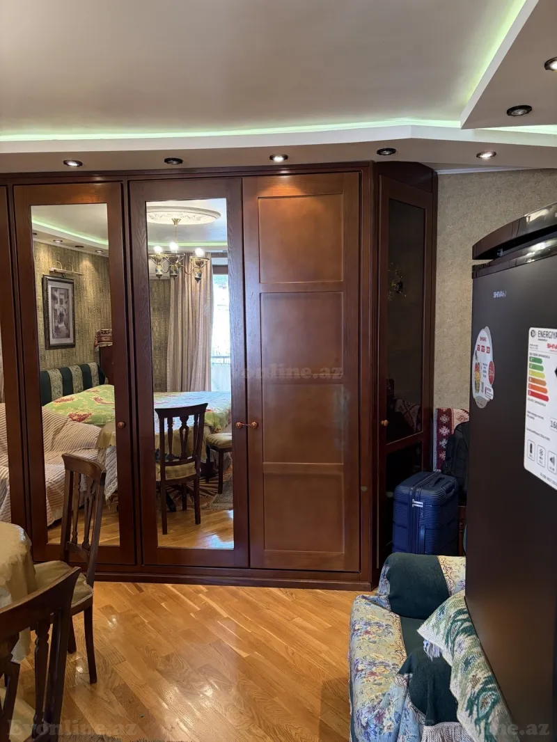 Kirayə verilir 1 otaqlı Mənzil Köhnə tikili 35 m² Səbail r. - şəkil 6