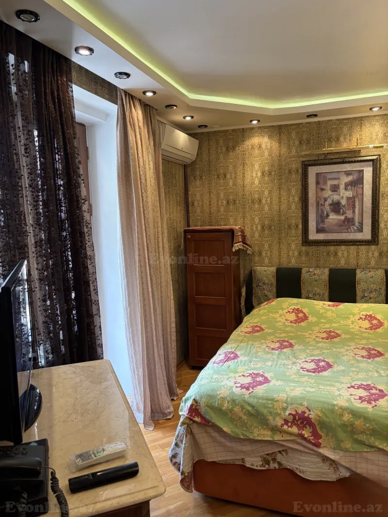 Kirayə verilir 1 otaqlı Mənzil Köhnə tikili 35 m² Səbail r. - şəkil 7