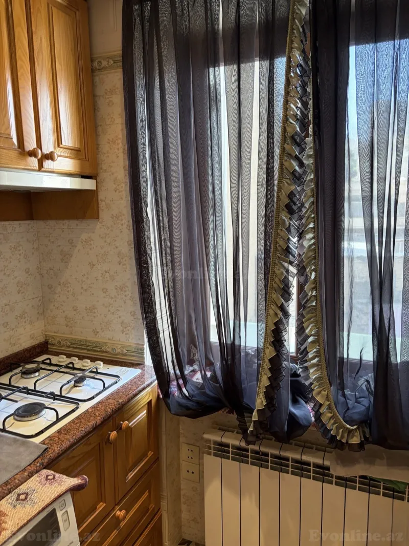 Kirayə verilir 1 otaqlı Mənzil Köhnə tikili 35 m² Səbail r. - şəkil 10