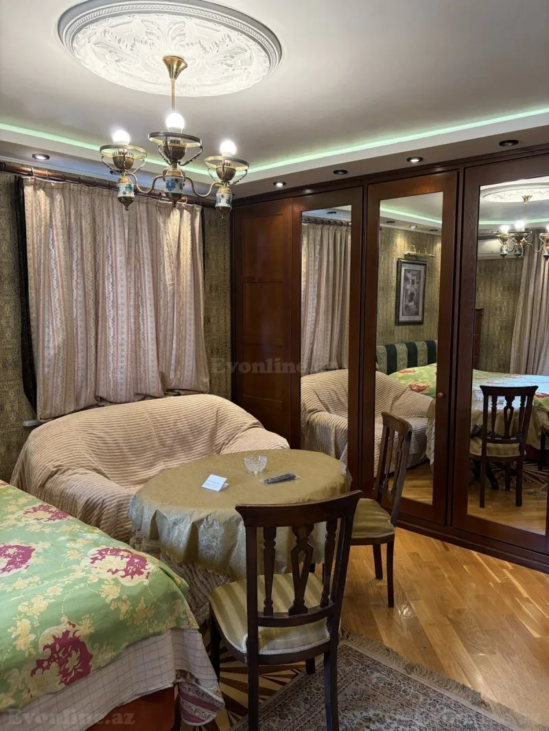 Kirayə verilir 1 otaqlı Mənzil Köhnə tikili 35 m² Səbail r. - şəkil 14