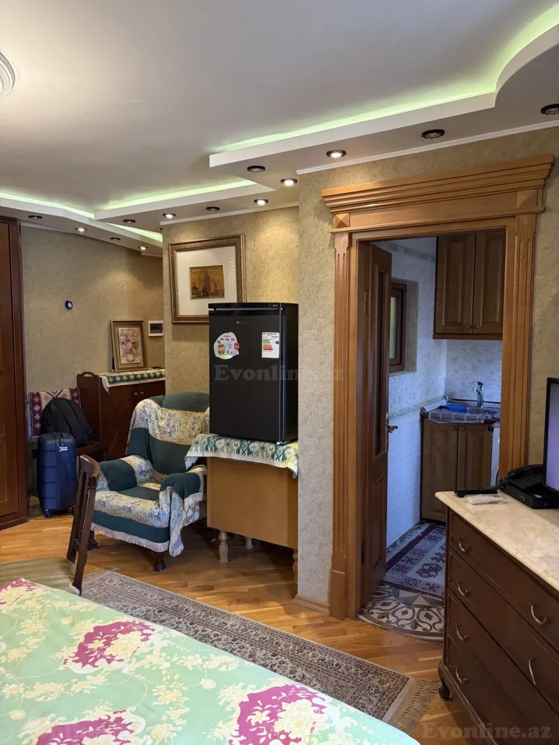 Kirayə verilir 1 otaqlı Mənzil Köhnə tikili 35 m² Səbail r. - şəkil 16