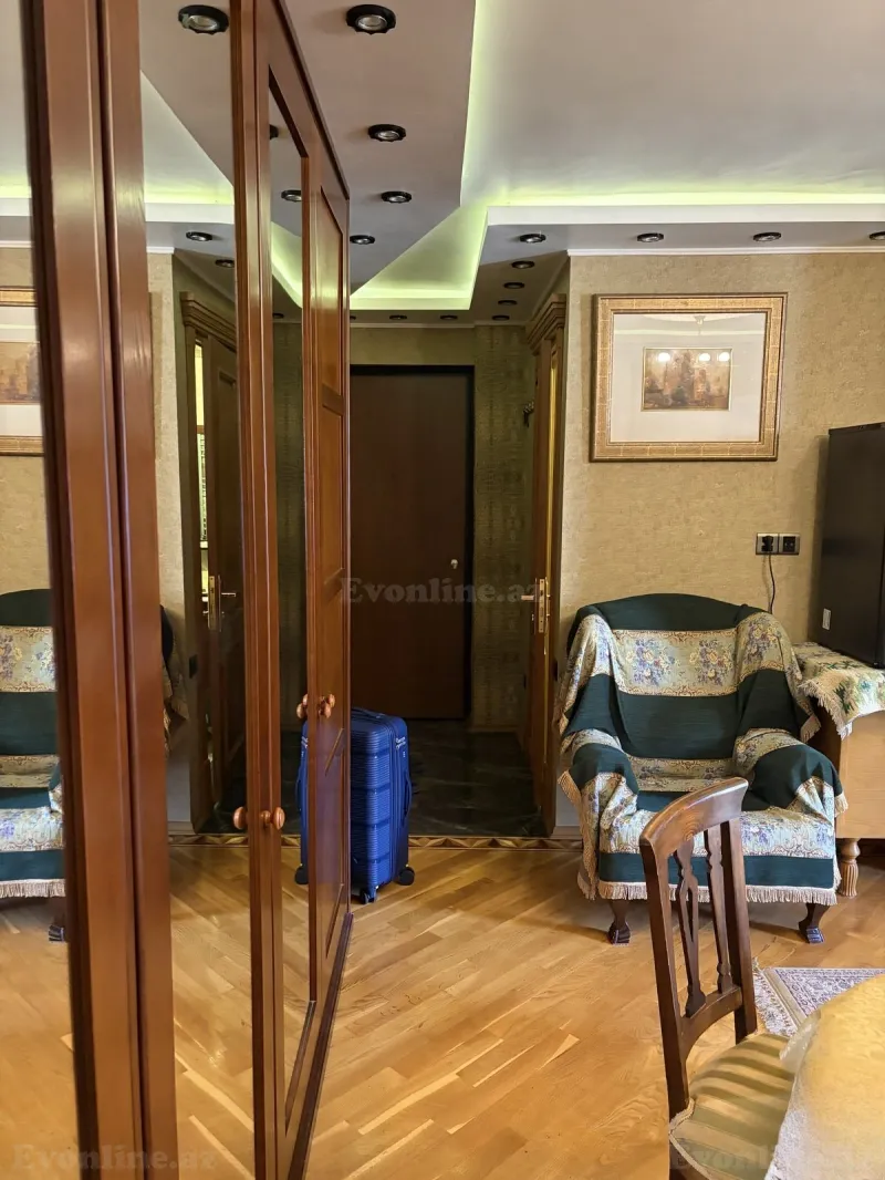 Kirayə verilir 1 otaqlı Mənzil Köhnə tikili 35 m² Səbail r. - şəkil 26