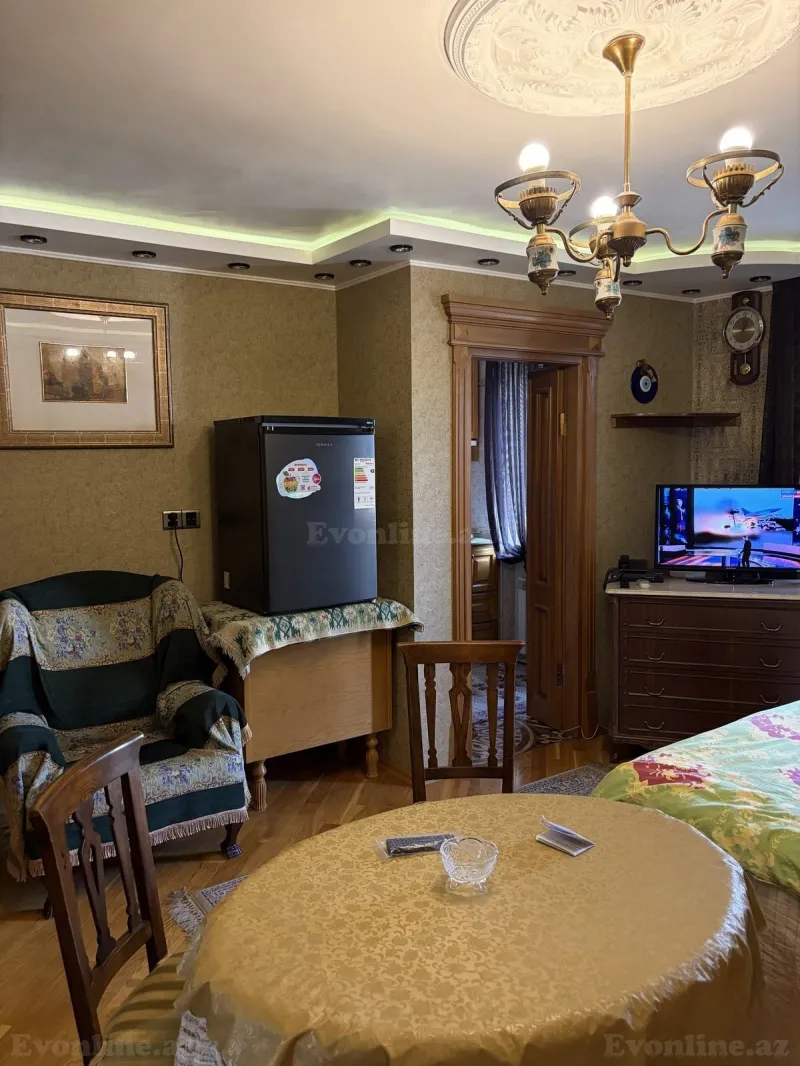 Kirayə verilir 1 otaqlı Mənzil Köhnə tikili 35 m² Səbail r. - şəkil 27